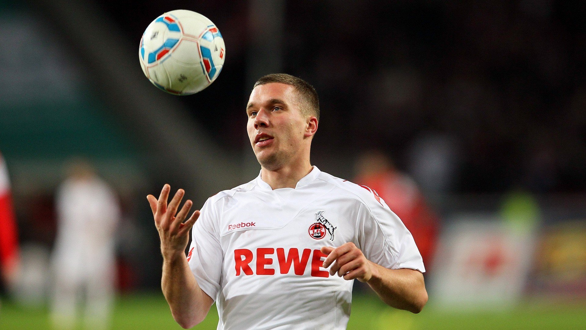 阿尔卡拉斯赛点兑现，莱比锡淘汰山东泰山晋级四强，主帅激动落泪